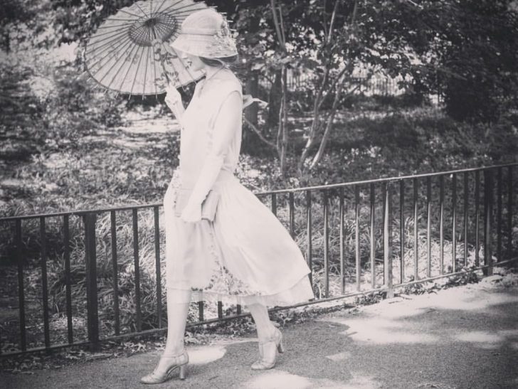 A look back at the greatest 1920s fashion trends.